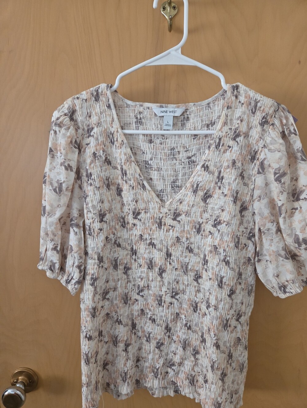 Nine West Cream and Brown Floral V-Neck Puff Sleeve Top